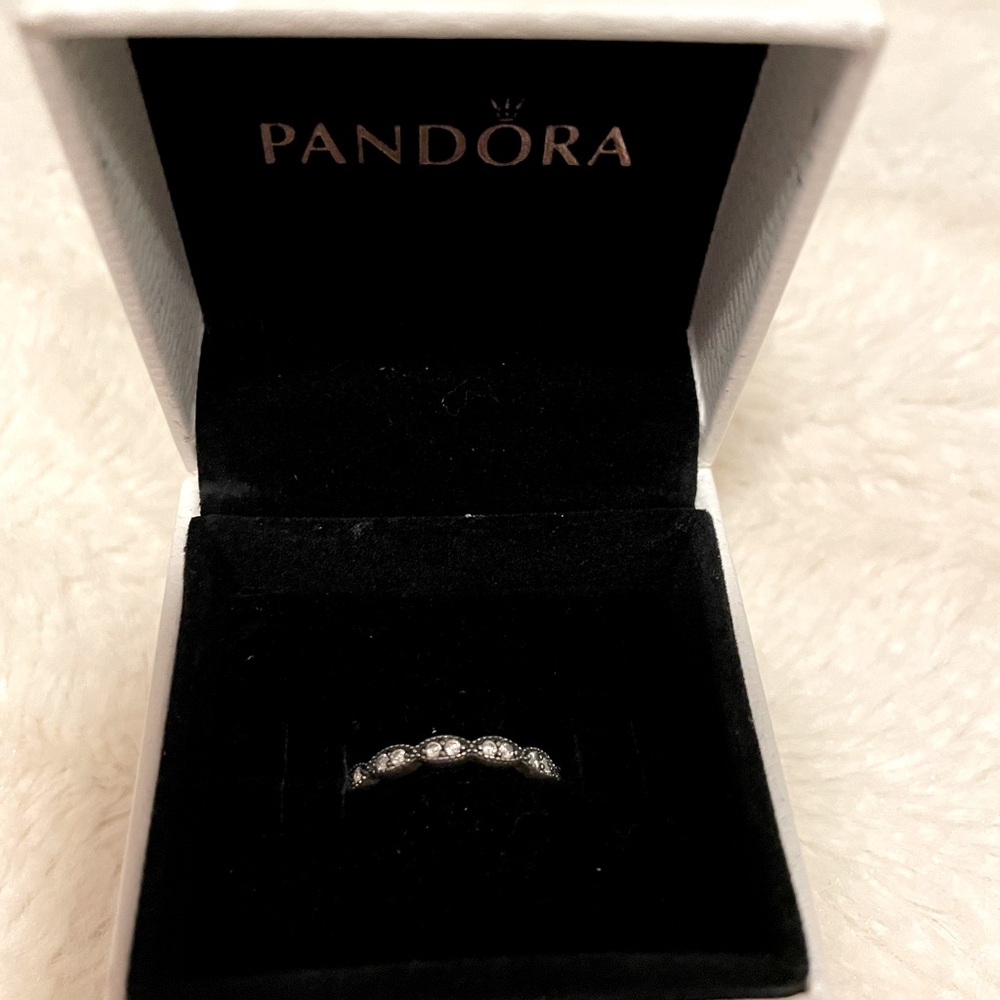 Pandora ring